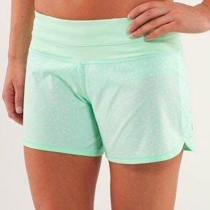 Lululemon Groovy Run Short Petit Dot Fresh Teal Mint White Polka Dot Size 6